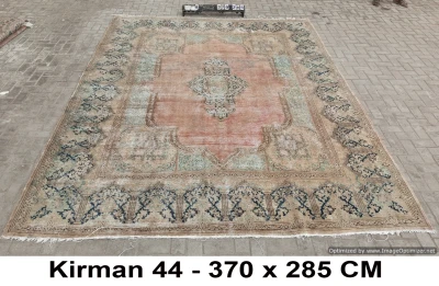 Vintage kirman vloerkleed 50044 370cm x 285cm Verwacht eind december!